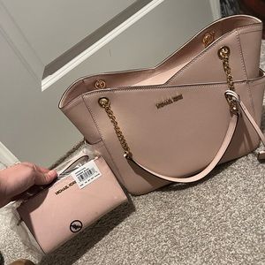 Michael Kors travel set